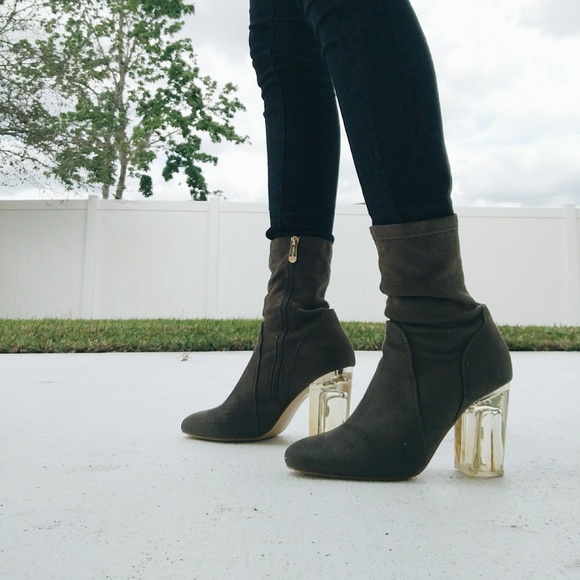 olive green ankle boots outfit